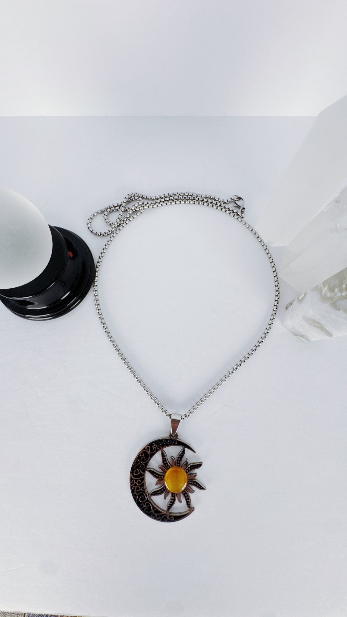 Collar de Luna y Sol